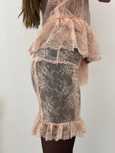 Load image into Gallery viewer, Lars -  Lace Ruffles shorts
